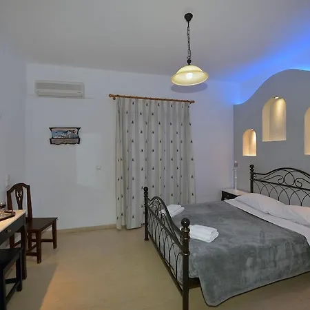 Sunflower Santorini Hotel