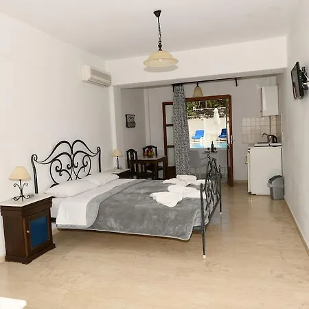 Hotel Sunflower Santorini 3*
