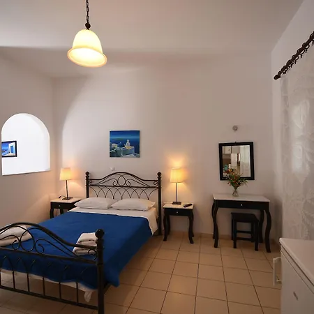 מלון Sunflower Santorini 3*