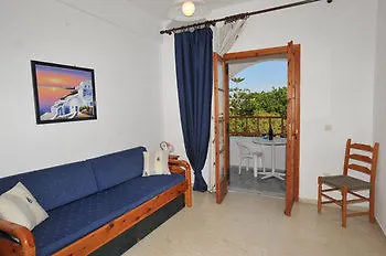 Sunflower Santorini מלון
